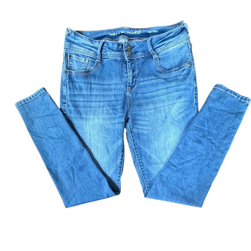 WallFlower Ultra Fit Skinny Jeans Medium Wash Blue Denim Size 11 WBM10213S